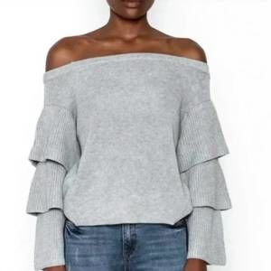 NEW ENDLESS ROSE off the shoulder sweater in grey